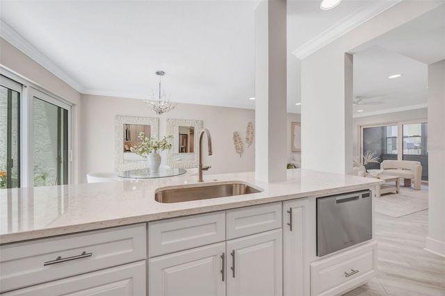 1 WINDRUSH BOULEVARD 37, Indian Rocks Beach, FL 33785