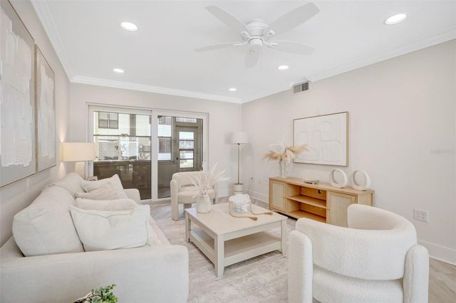 1 WINDRUSH BOULEVARD 37, Indian Rocks Beach, FL 33785