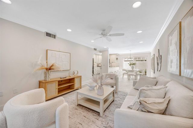 1 WINDRUSH BOULEVARD 37, Indian Rocks Beach, FL 33785