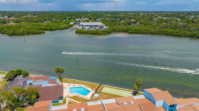 1 WINDRUSH BOULEVARD 37, Indian Rocks Beach, FL 33785
