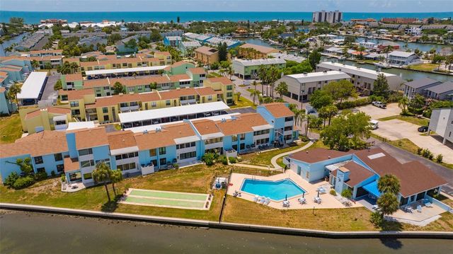 1 WINDRUSH BOULEVARD 37, Indian Rocks Beach, FL 33785
