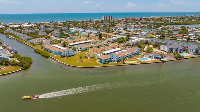 1 WINDRUSH BOULEVARD 37, Indian Rocks Beach, FL 33785