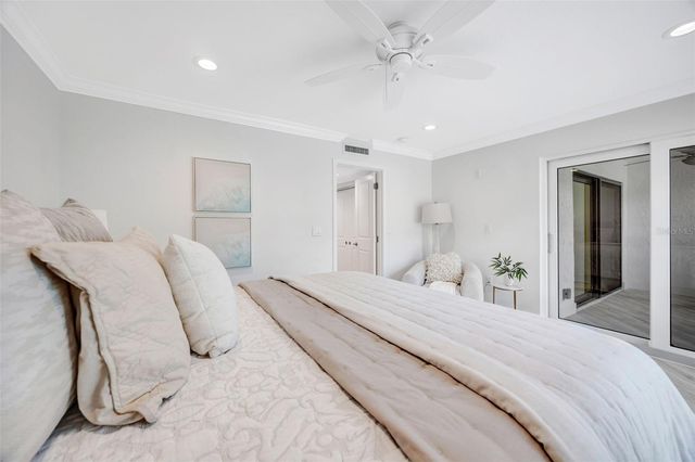 1 WINDRUSH BOULEVARD 37, Indian Rocks Beach, FL 33785