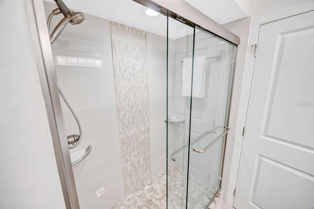 1 WINDRUSH BOULEVARD 37, Indian Rocks Beach, FL 33785