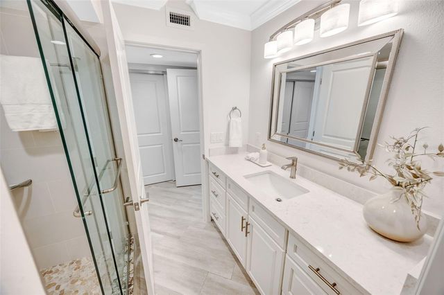 1 WINDRUSH BOULEVARD 37, Indian Rocks Beach, FL 33785