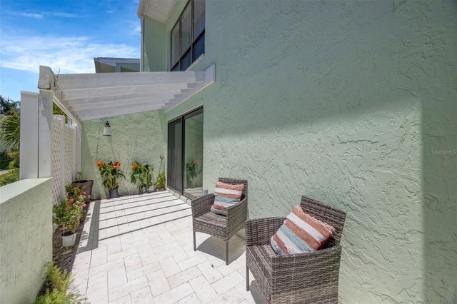 1 WINDRUSH BOULEVARD 37, Indian Rocks Beach, FL 33785