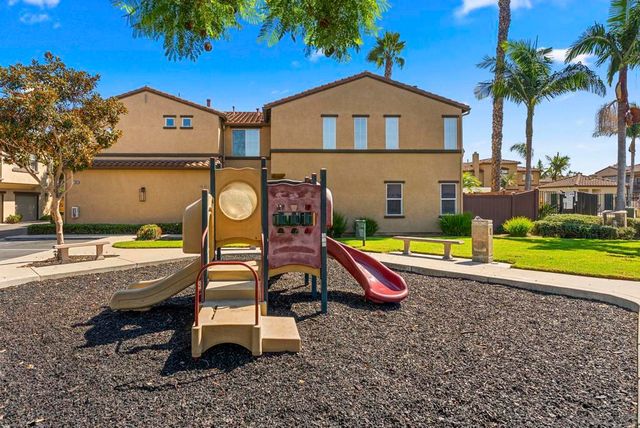 625 Sumner Way 4, Oceanside, CA 92058