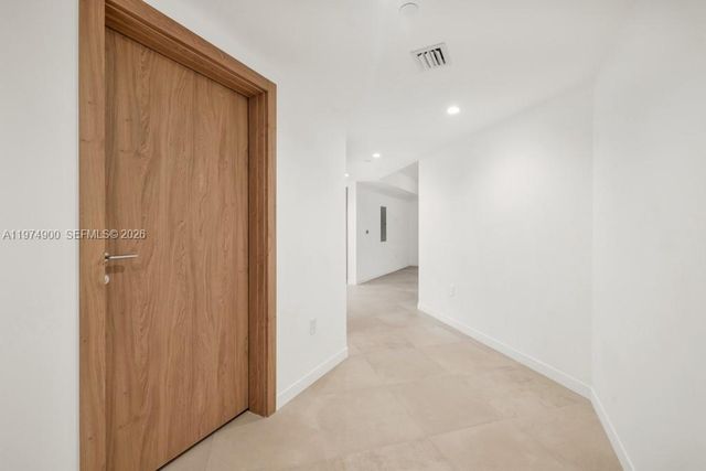 1135 103rd 307, Bay Harbor Islands, FL 33154