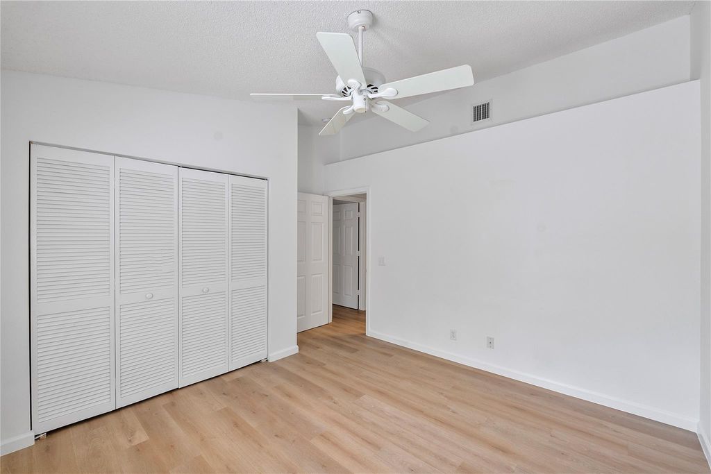 Image 29 of property listing at 7342 NW 62nd Ter, Parkland, FL 33067