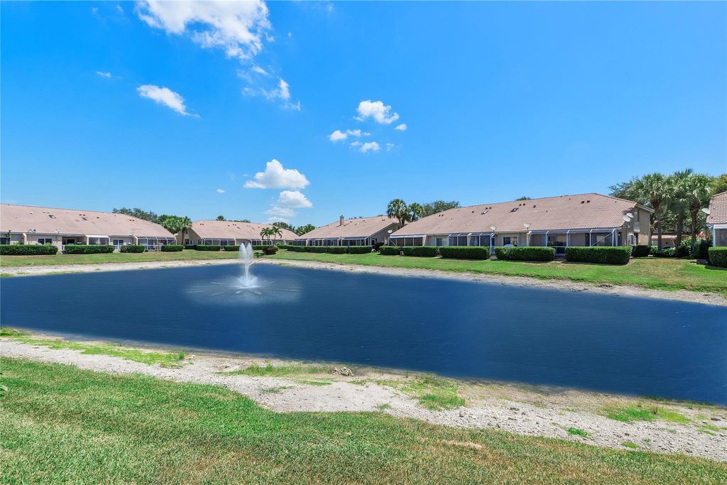 Image 33 of property listing at 7342 NW 62nd Ter, Parkland, FL 33067