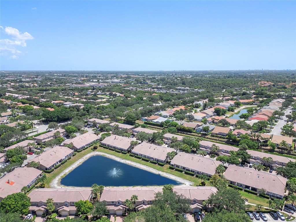 Image 38 of property listing at 7342 NW 62nd Ter, Parkland, FL 33067