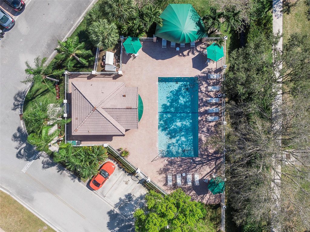 Image 39 of property listing at 7342 NW 62nd Ter, Parkland, FL 33067