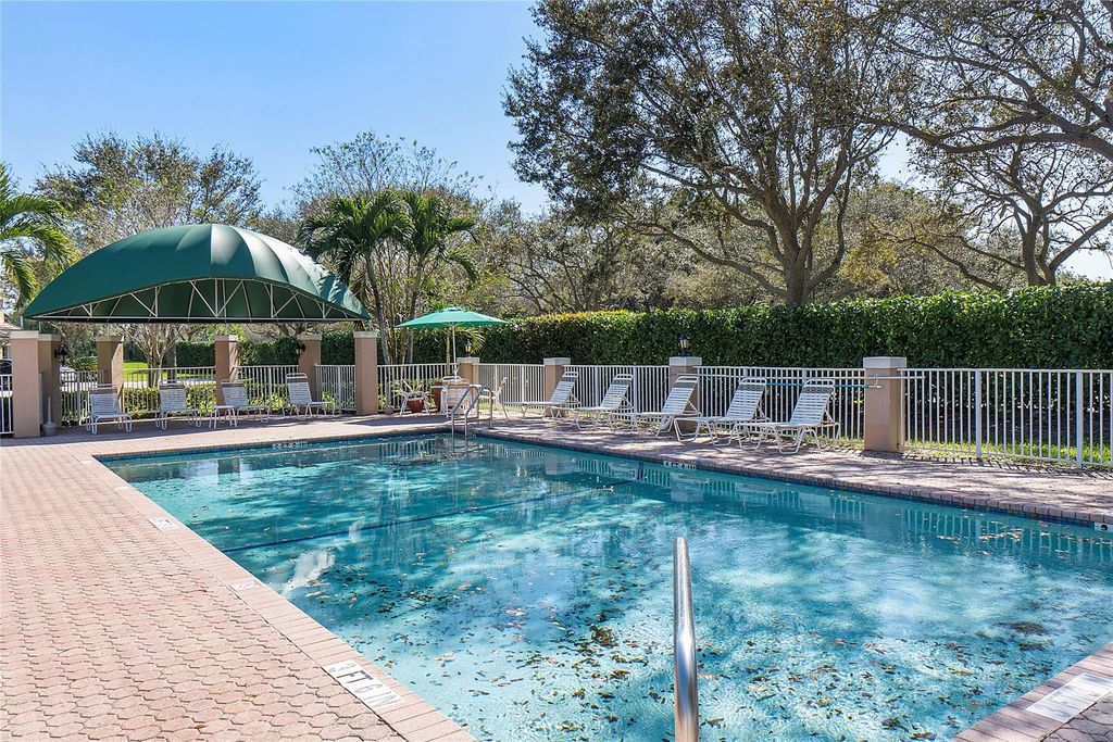 Image 41 of property listing at 7342 NW 62nd Ter, Parkland, FL 33067