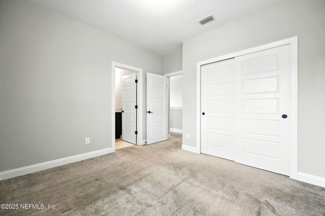 24 TRADEMAN Lane, St. Johns, FL 32259