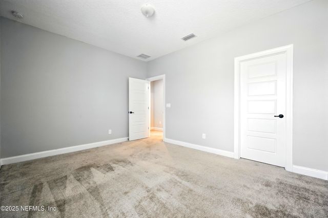 24 TRADEMAN Lane, St. Johns, FL 32259