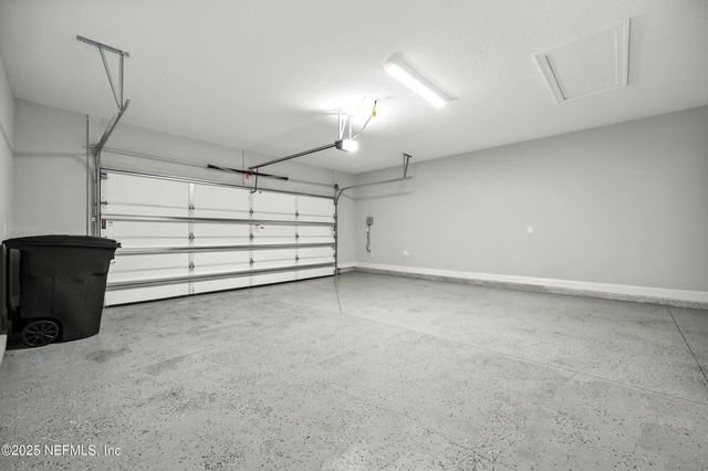 24 TRADEMAN Lane, St. Johns, FL 32259