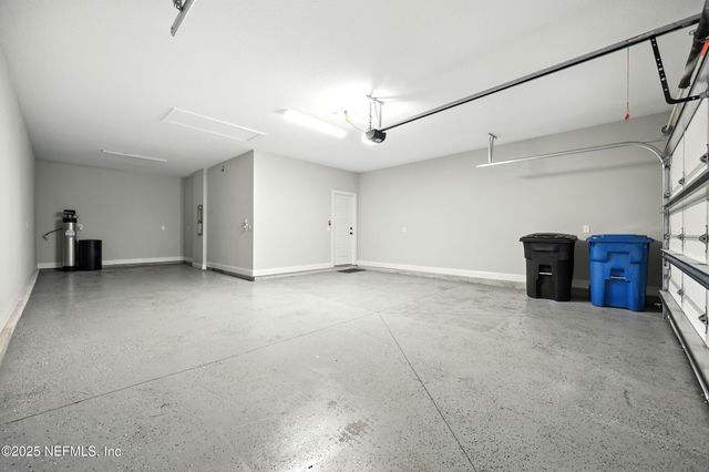 24 TRADEMAN Lane, St. Johns, FL 32259