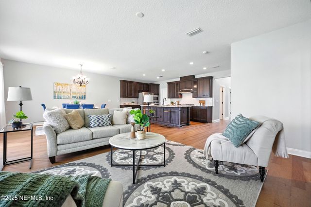 24 TRADEMAN Lane, St. Johns, FL 32259