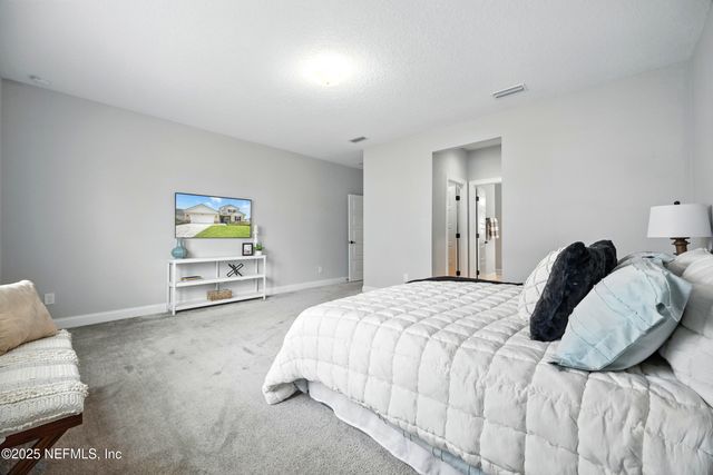 24 TRADEMAN Lane, St. Johns, FL 32259