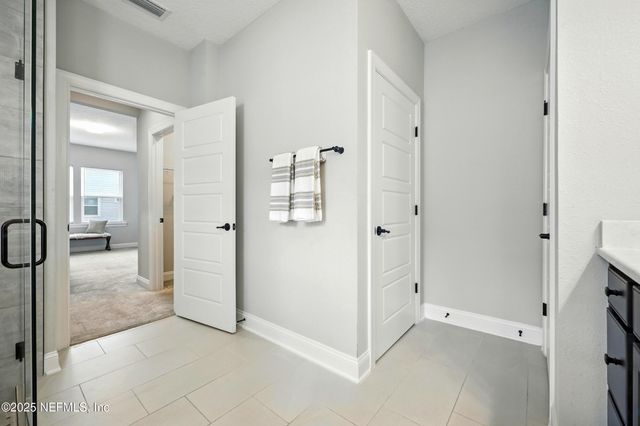 24 TRADEMAN Lane, St. Johns, FL 32259