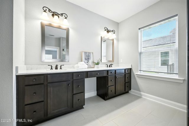 24 TRADEMAN Lane, St. Johns, FL 32259