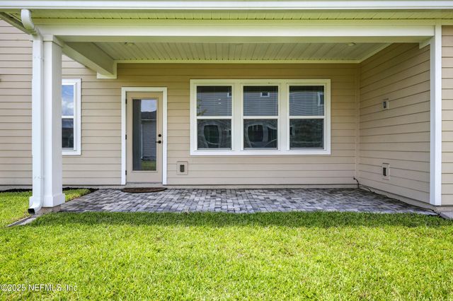 24 TRADEMAN Lane, St. Johns, FL 32259