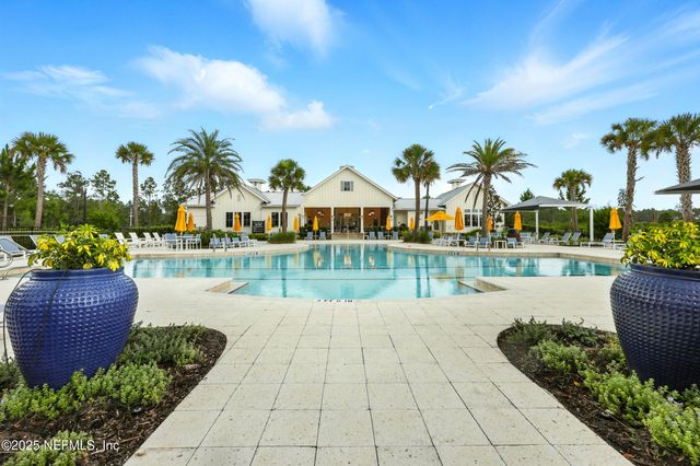 24 TRADEMAN Lane, St. Johns, FL 32259