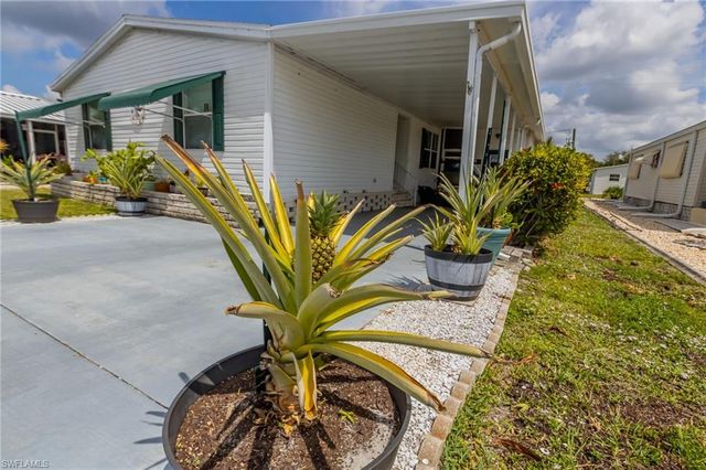 9749 Sugarberry WAY, Fort Myers, FL 33905