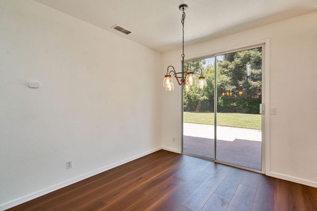 3013 Babson Dr, Elk Grove, CA 95758
