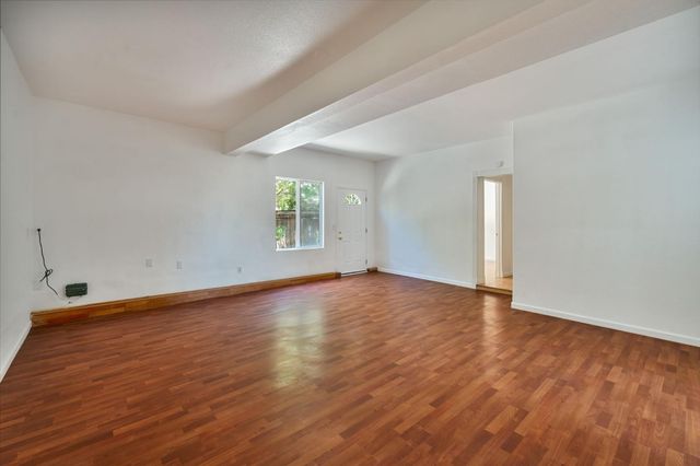3013 Babson Dr, Elk Grove, CA 95758