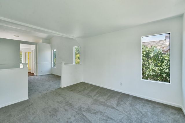 3013 Babson Dr, Elk Grove, CA 95758