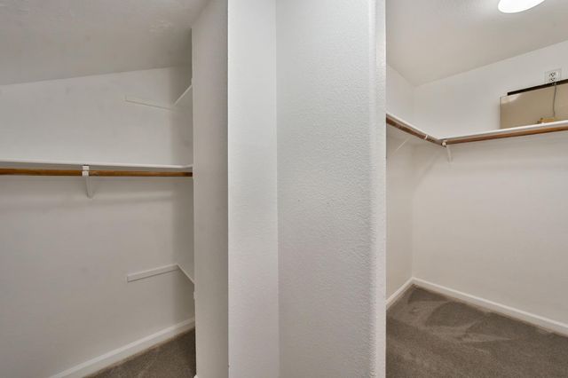 3013 Babson Dr, Elk Grove, CA 95758