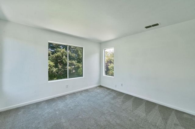3013 Babson Dr, Elk Grove, CA 95758