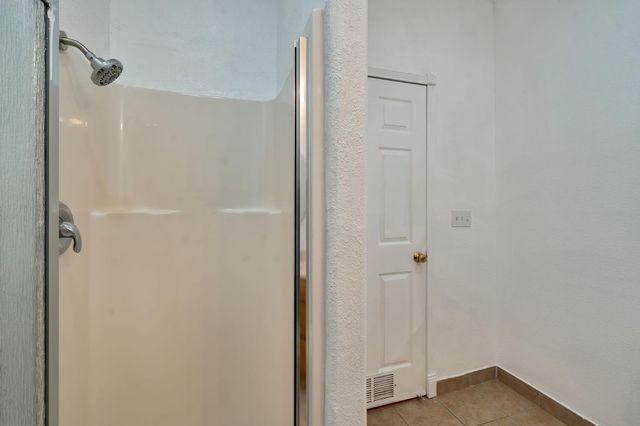 3013 Babson Dr, Elk Grove, CA 95758