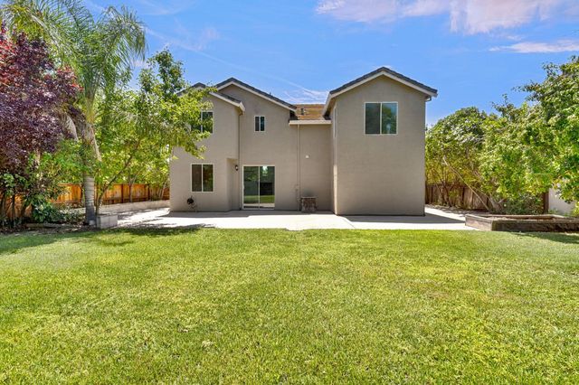 3013 Babson Dr, Elk Grove, CA 95758
