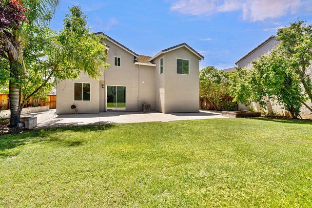 3013 Babson Dr, Elk Grove, CA 95758