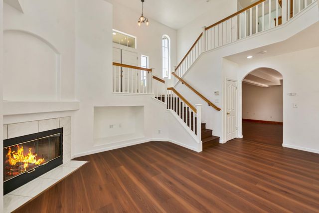 3013 Babson Dr, Elk Grove, CA 95758