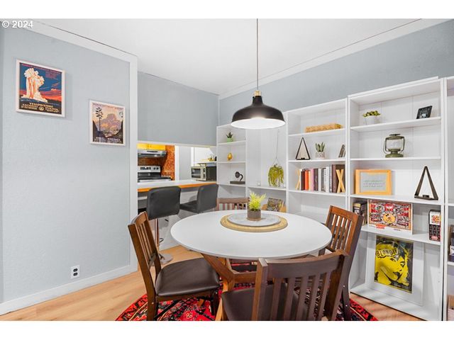 26213 E WELCHES Rd 17, Welches, OR 97067