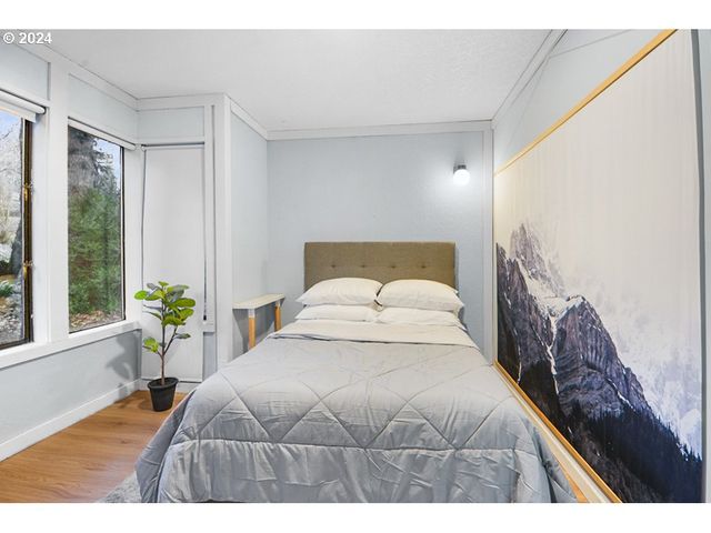 26213 E WELCHES Rd 17, Welches, OR 97067