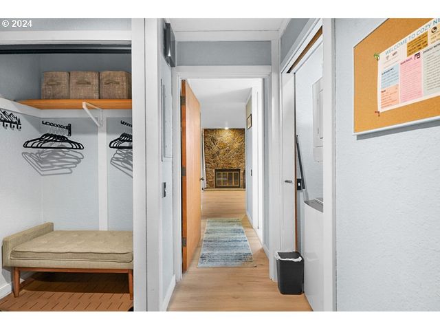 26213 E WELCHES Rd 17, Welches, OR 97067