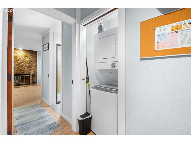 26213 E WELCHES Rd 17, Welches, OR 97067