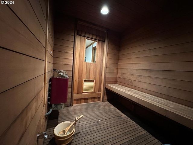 26213 E WELCHES Rd 17, Welches, OR 97067