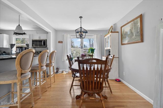 2158 Robinwood Avenue, Rotterdam, NY 12306