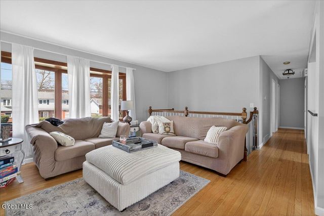 2158 Robinwood Avenue, Rotterdam, NY 12306