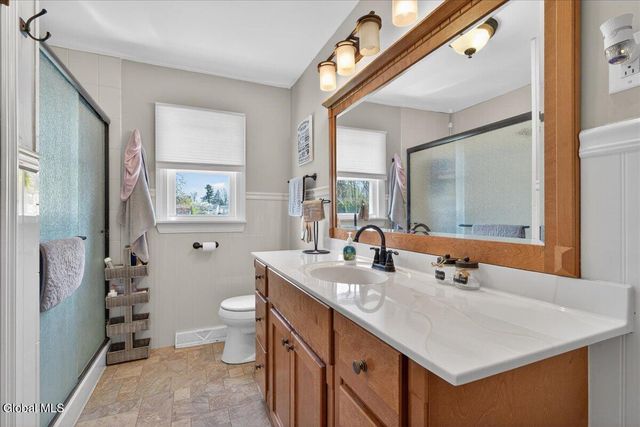 2158 Robinwood Avenue, Rotterdam, NY 12306