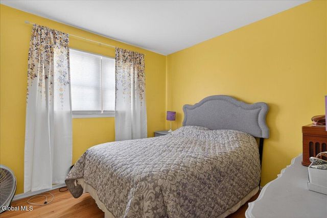 2158 Robinwood Avenue, Rotterdam, NY 12306