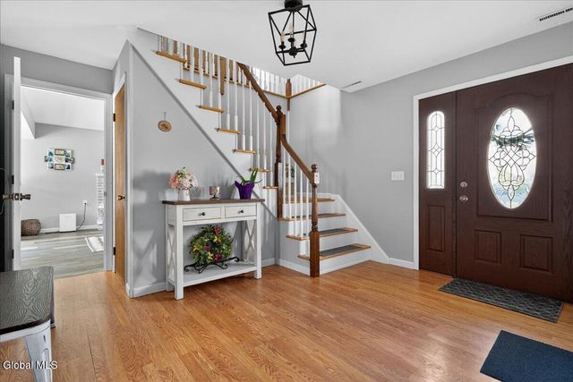 2158 Robinwood Avenue, Rotterdam, NY 12306