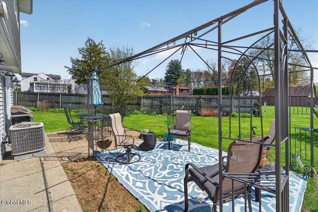 2158 Robinwood Avenue, Rotterdam, NY 12306