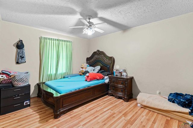 1404 Briarwood Trail, Henderson, TX 75654