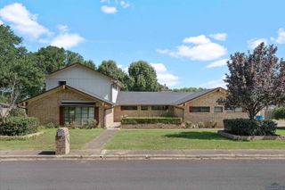 1404 Briarwood Trail, Henderson, TX 75654